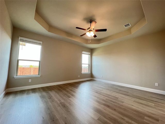 3611 Walnut Ridge Drive, Grand Prairie, TX 75050