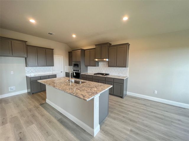 3611 Walnut Ridge Drive, Grand Prairie, TX 75050