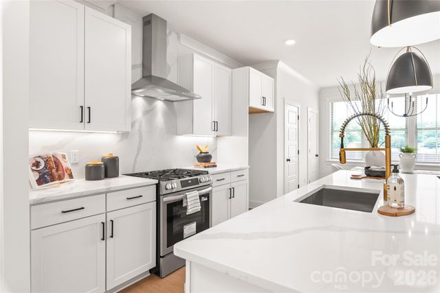817 Garringer Place 19, Charlotte, NC 28208