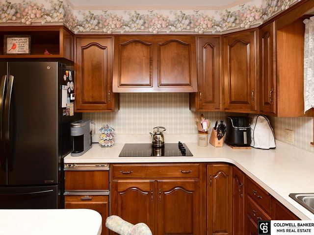 5014 S 77Th Avenue, Ralston, NE 68127
