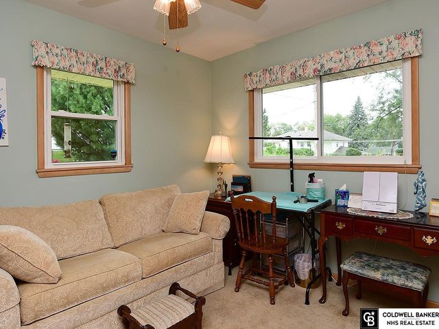 5014 S 77Th Avenue, Ralston, NE 68127