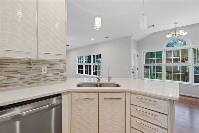 1010 Burycove Lane, Lawrenceville, GA 30043