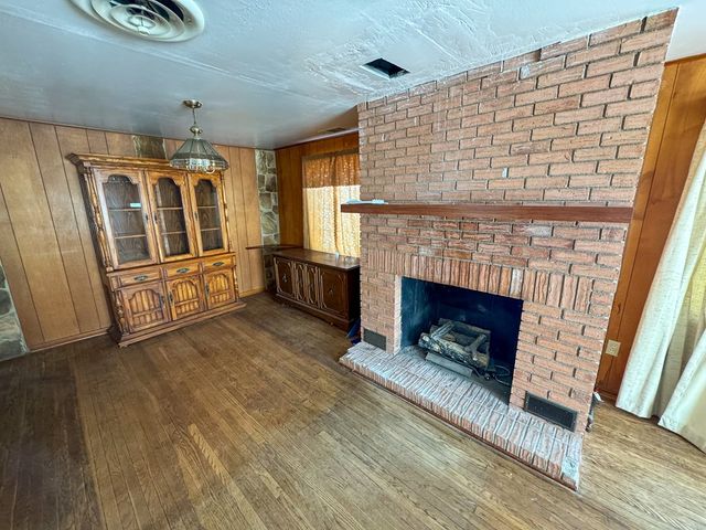 207 S 13th St, Alpine, TX 79830