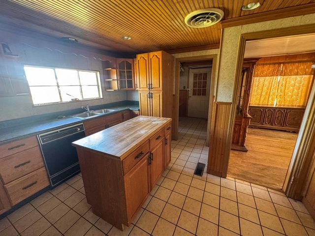 207 S 13th St, Alpine, TX 79830