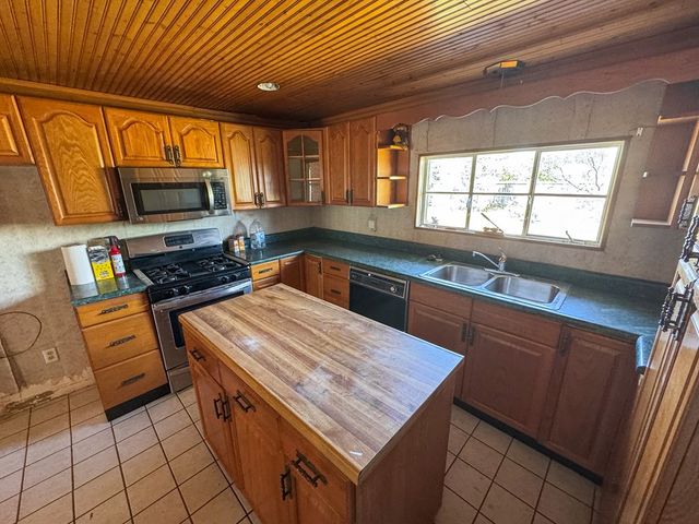 207 S 13th St, Alpine, TX 79830