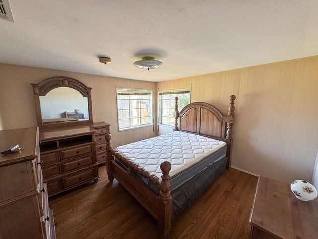 207 S 13th St, Alpine, TX 79830