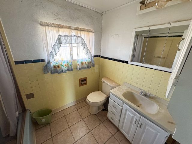 207 S 13th St, Alpine, TX 79830