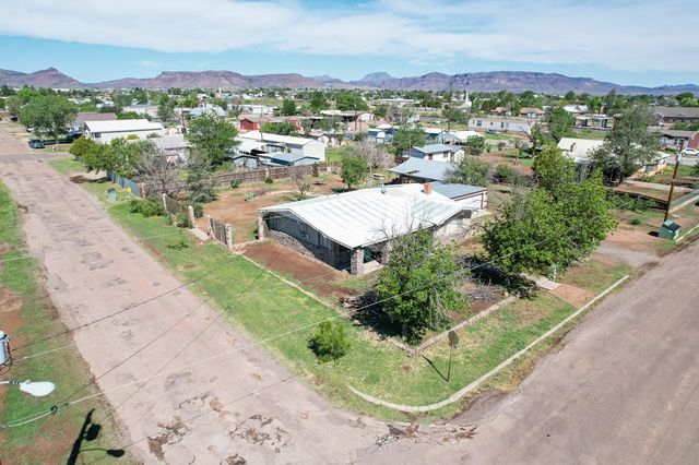 207 S 13th St, Alpine, TX 79830