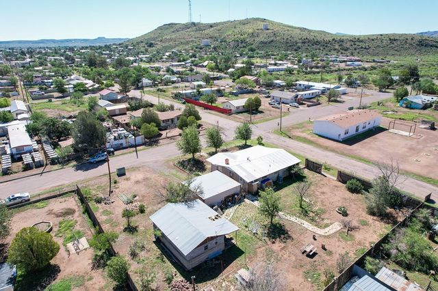 207 S 13th St, Alpine, TX 79830