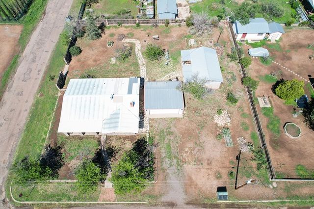 207 S 13th St, Alpine, TX 79830