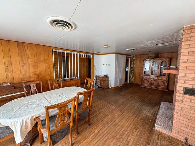 207 S 13th St, Alpine, TX 79830