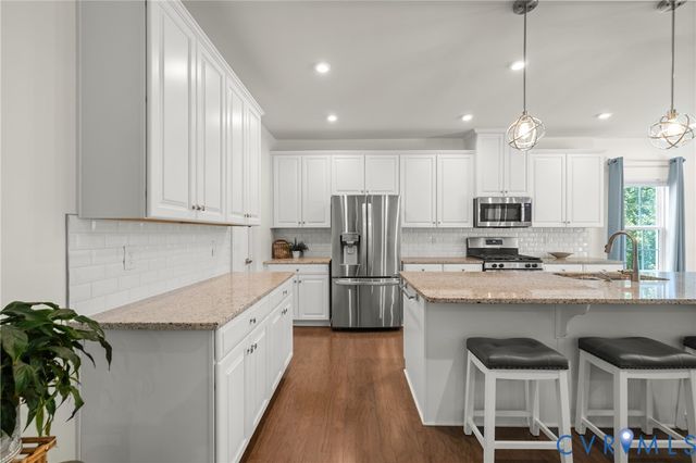 6427 Twin Falls Ct, Moseley, VA 23120