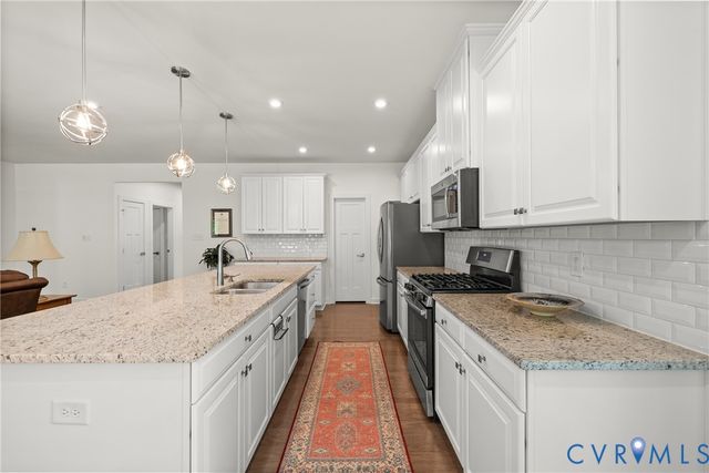 6427 Twin Falls Ct, Moseley, VA 23120