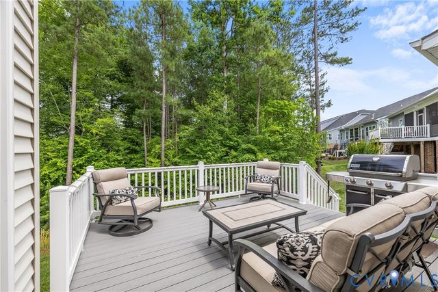 6427 Twin Falls Ct, Moseley, VA 23120