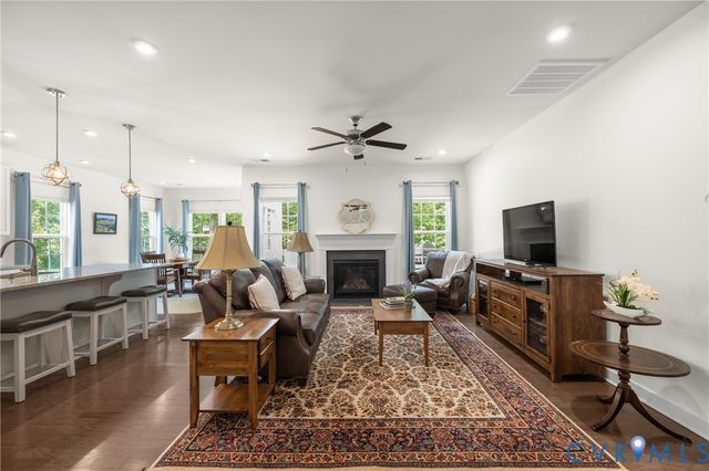6427 Twin Falls Ct, Moseley, VA 23120