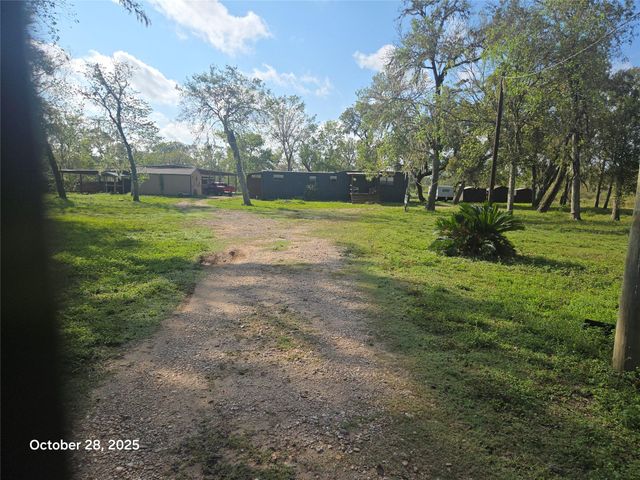 4915 W Fm 1462, Rosharon, TX 77583