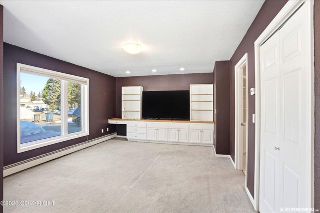 2431 Wellington Court, Anchorage, AK 99517