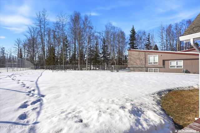 2431 Wellington Court, Anchorage, AK 99517