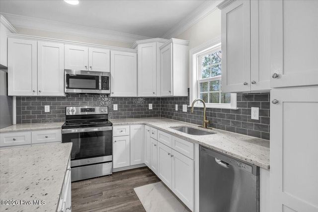 7177 Old Stump Drive SE, Leland, NC 28451