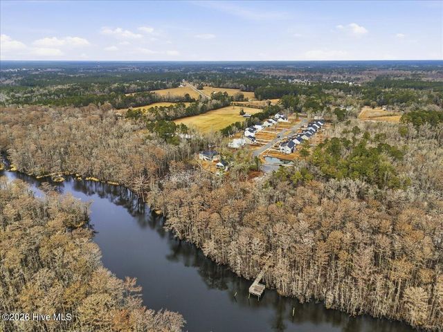 7177 Old Stump Drive SE, Leland, NC 28451