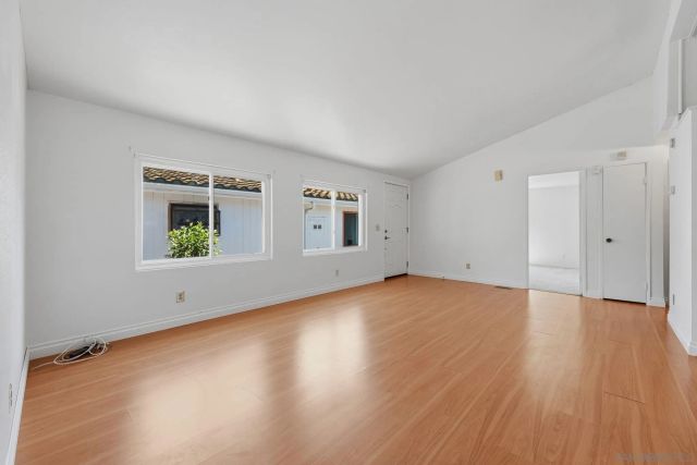 14955 Avenida Venusto 13, San Diego, CA 92128