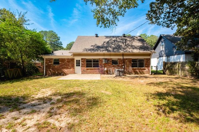 10407 Republic Ln, Little Rock, AR 72209