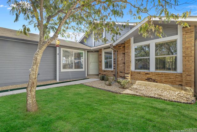 5783 Larkdale, San Antonio, TX 78233