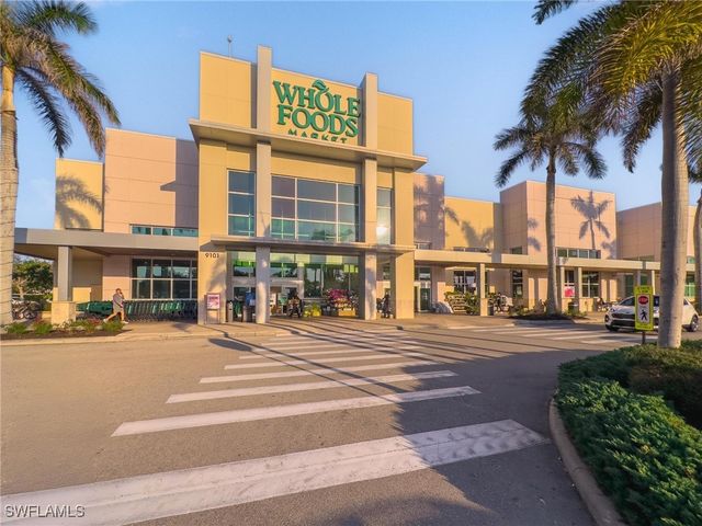 878 Meadowland DR G, Naples, FL 34108