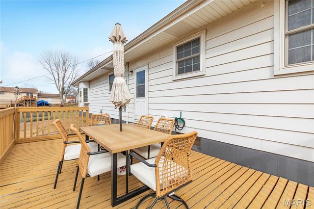 5000 Cavalier Court, Godfrey, IL 62035