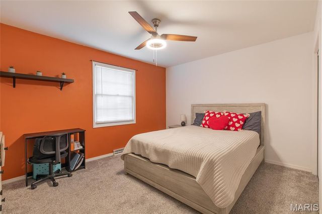 5000 Cavalier Court, Godfrey, IL 62035