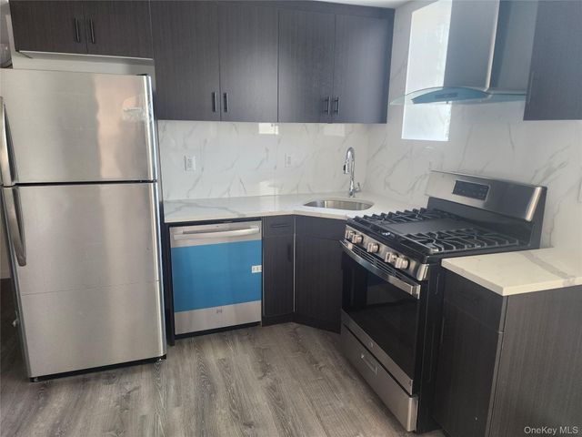 97-30 64 Avenue 2B, Rego Park, NY 11374