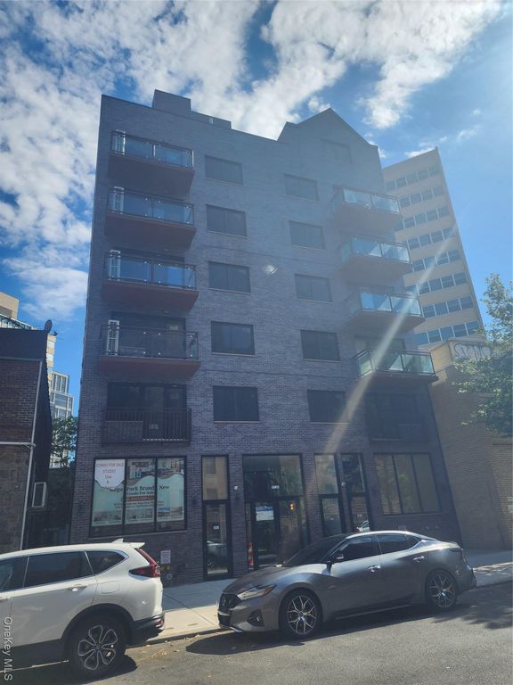 97-30 64 Avenue 2B, Rego Park, NY 11374