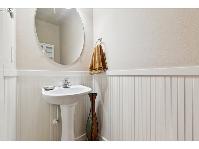 406 Ne PATRICIA ANN Pl, Hillsboro, OR 97006