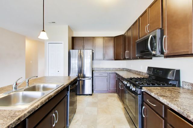 10204 Robinson Court, Dyer, IN 46311