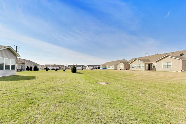 10204 Robinson Court, Dyer, IN 46311