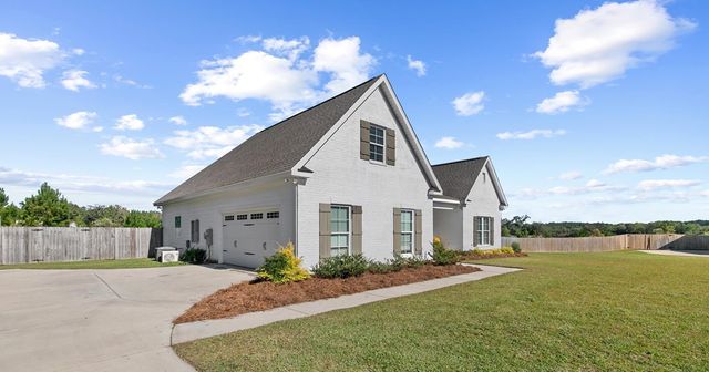 106 Cruz Court, Dothan, AL 36305