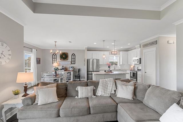 106 Cruz Court, Dothan, AL 36305