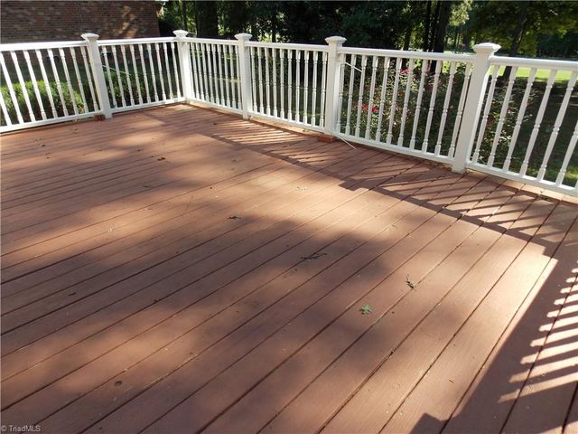4915 Warfield Drive, Greensboro, NC 27406