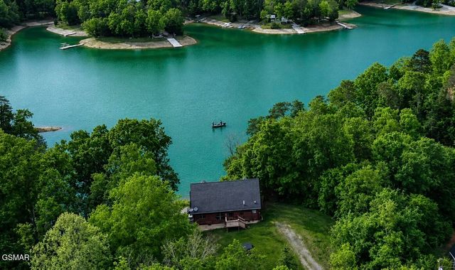 2145 Stillhouse Road, Dandridge, TN 37725