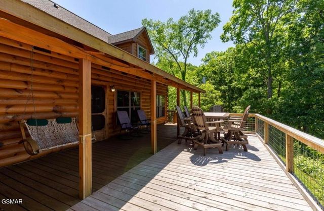 2145 Stillhouse Road, Dandridge, TN 37725