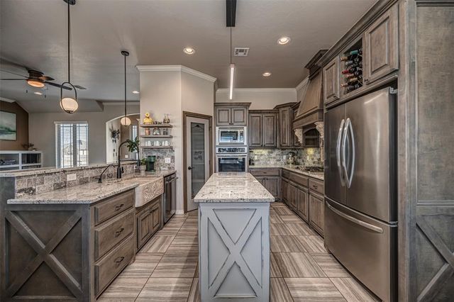 2709 Fields Road, El Reno, OK 73036