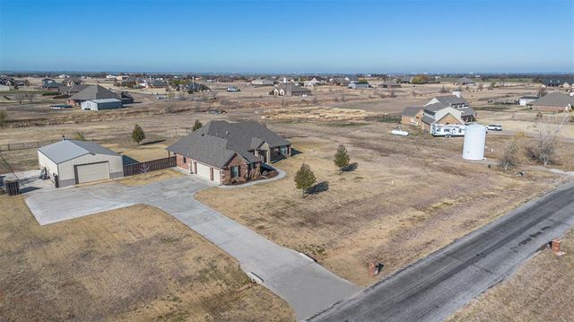 2709 Fields Road, El Reno, OK 73036
