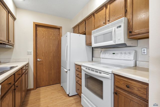 4834 MOUNTAIN SPRINGS CT, Rapid City, SD 57702
