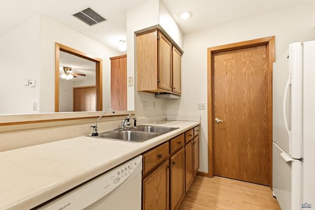 4834 MOUNTAIN SPRINGS CT, Rapid City, SD 57702