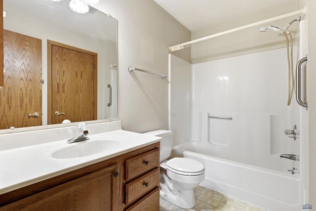 4834 MOUNTAIN SPRINGS CT, Rapid City, SD 57702
