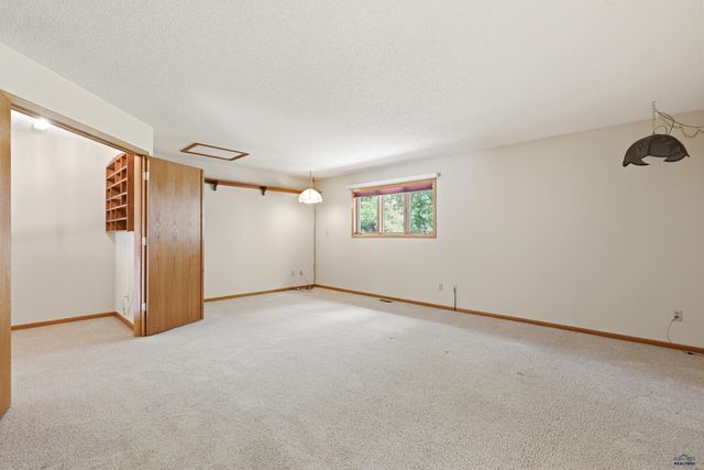 4834 MOUNTAIN SPRINGS CT, Rapid City, SD 57702