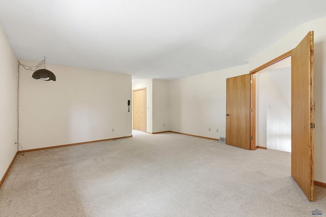 4834 MOUNTAIN SPRINGS CT, Rapid City, SD 57702