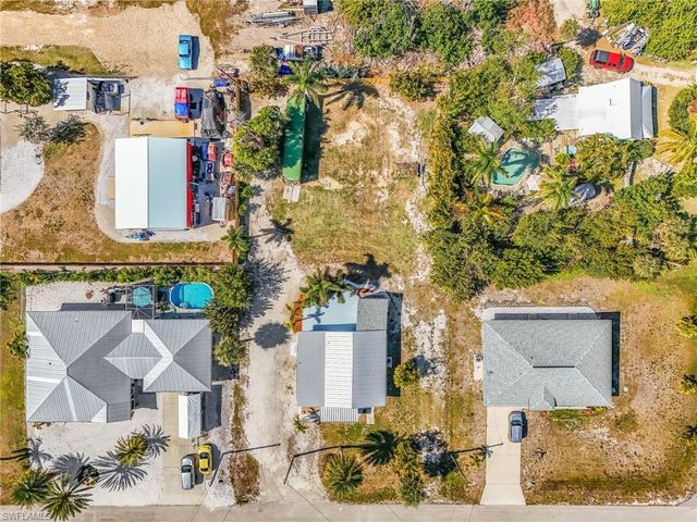 2371 Baybreeze ST, St. James City, FL 33956