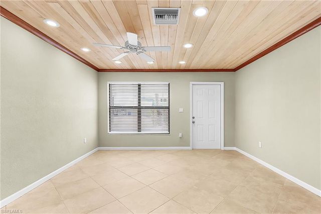 2371 Baybreeze ST, St. James City, FL 33956