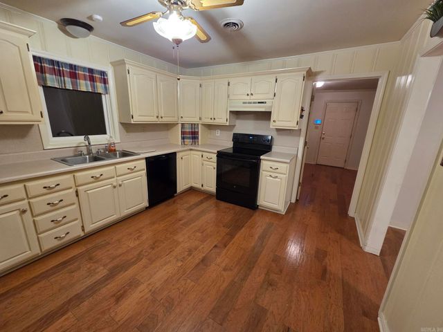 1405 Hillcrest Drive, Searcy, AR 72143